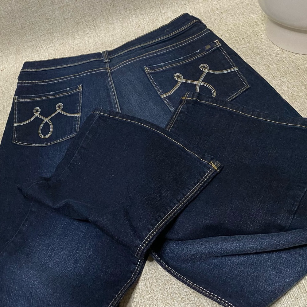 ✨ WOMEN'S JEANS Oasis Scarlet Blue Denim JEANS 
 BRAND NEW, NEVER WORN✨
